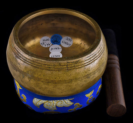 Antique Singing Bowl - Mani D5 4.5" A15705