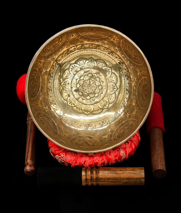 Etched Jambati Singing Bowl - F3 170Hz 8.5" E16073