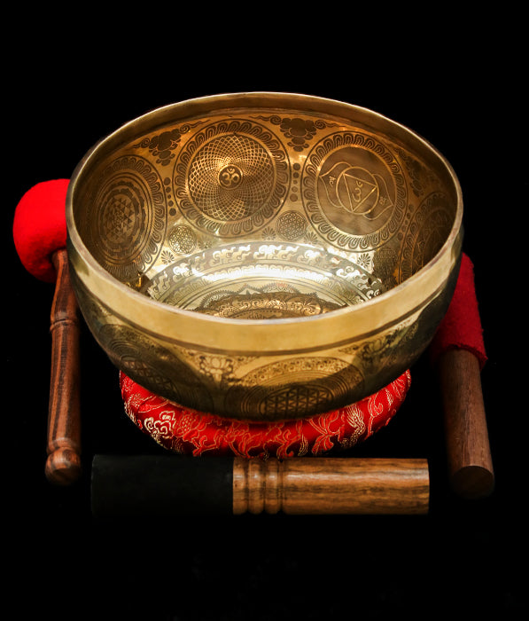 Etched Jambati Singing Bowl - F3 170Hz 8.5" E16073