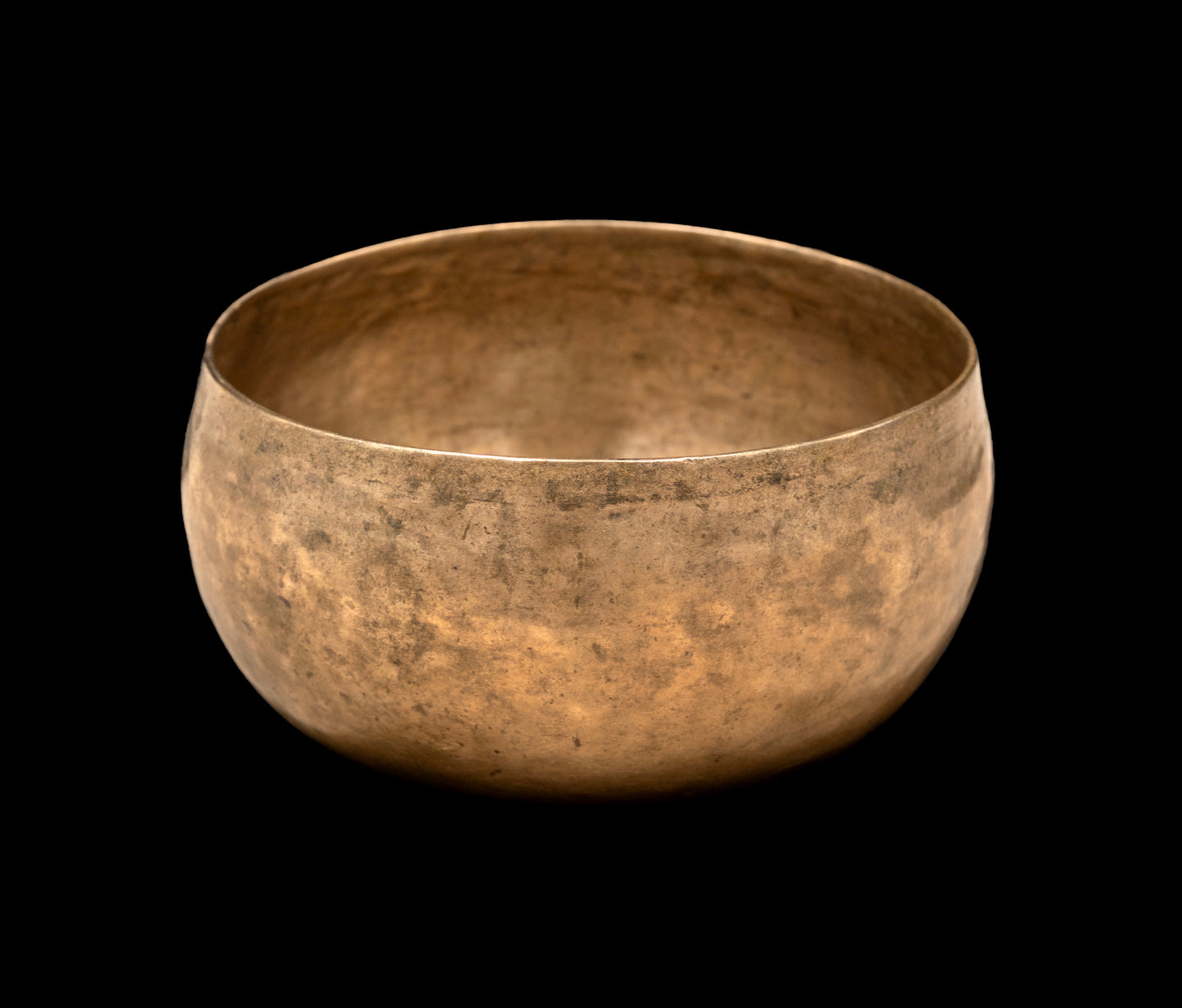 Antique Cobrebati Singing Bowl D#3 152Hz 7" A16087