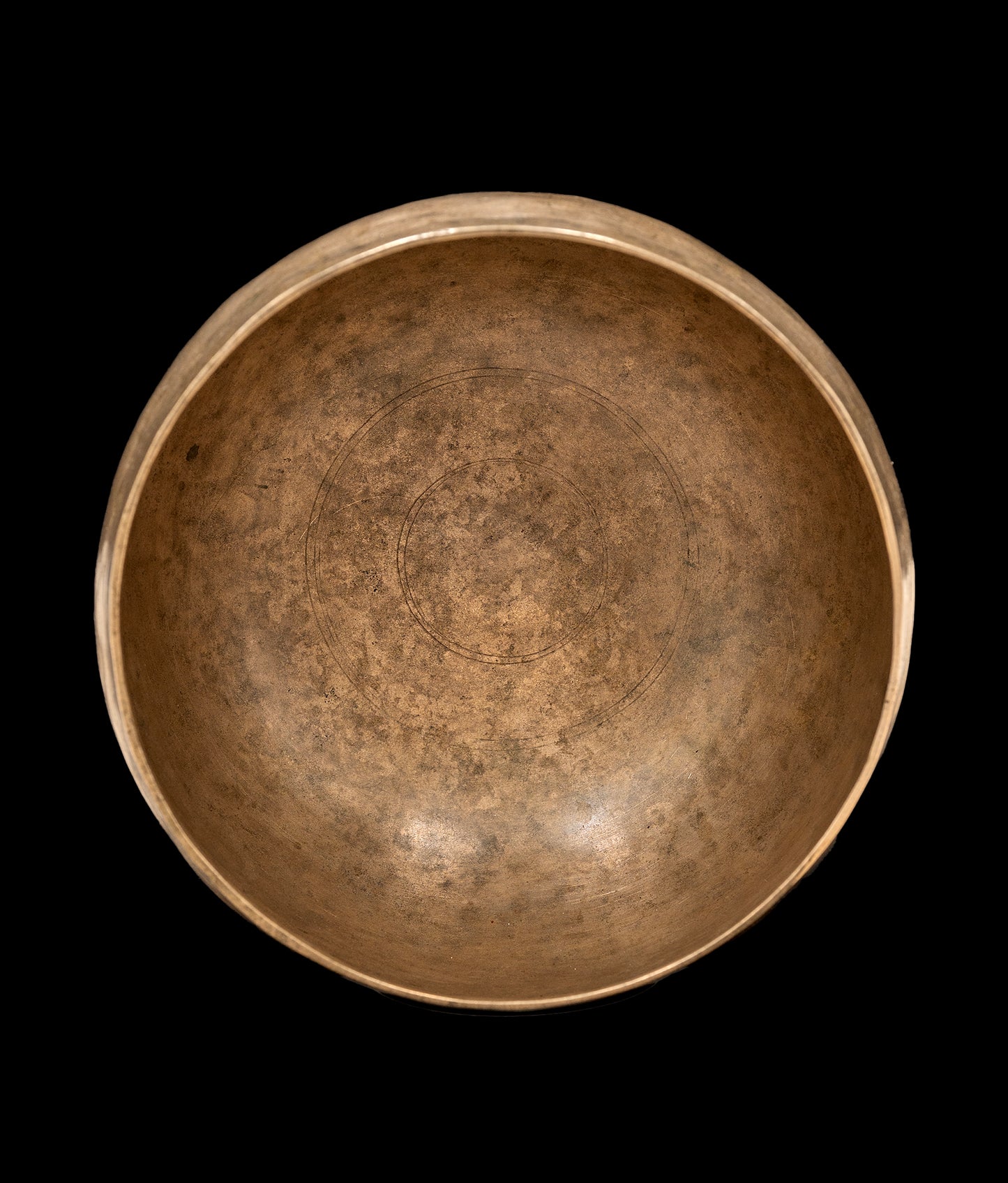 Antique Cobrebati Singing Bowl D#3 152Hz 7" A16087