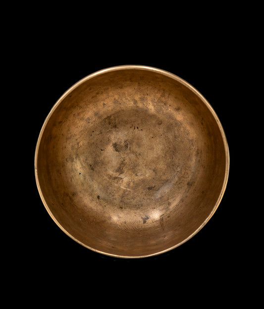 Antique Thadobati Singing Bowl E3 166Hz 7 3/4" A16096