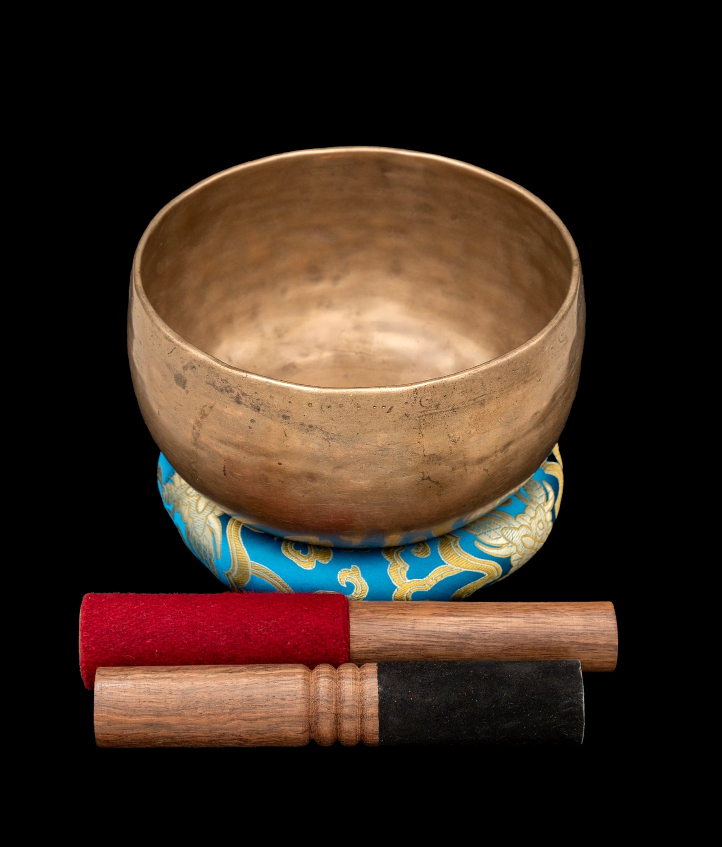 Antique Void Thadobati Singing Bowl A#3 227Hz 7" A16097