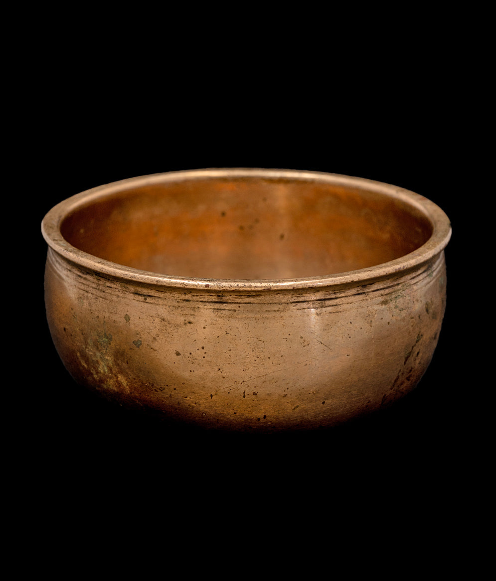 Antique Rare Tantric Singing Bowl C#5 562Hz 4 1/2" A16143