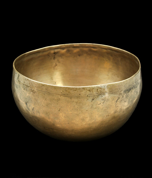Antique Cobrebati Singing Bowl D3 146Hz (Near Concert Pitch) 7" A16165