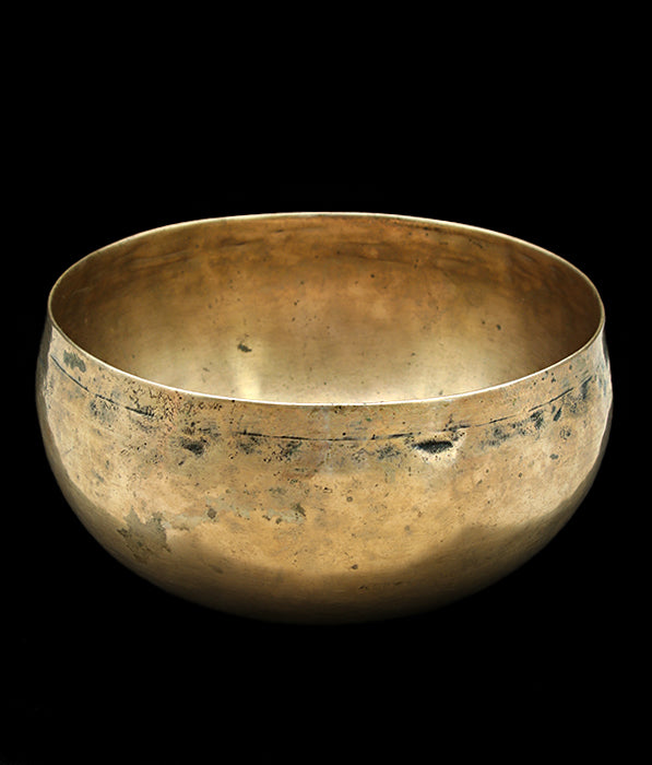 Antique Cobrebati Singing Bowl A#2 115Hz 7 1/4" A16182