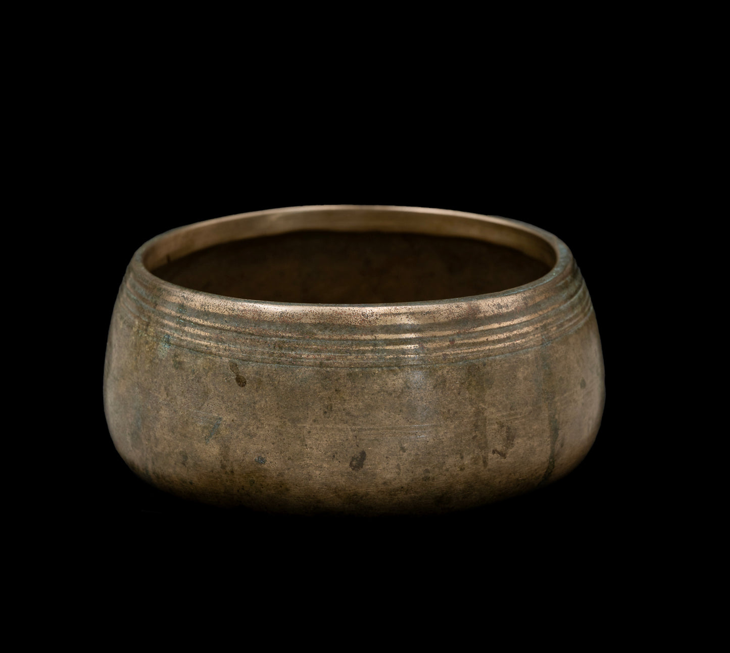 Antique Rare Mani Singing Bowl G5 779Hz 4 3/4" A16289