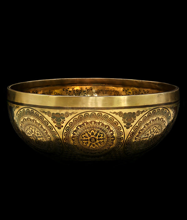 Etched Jambati Singing Bowl - B2 121Hz 10 1/2" E16195