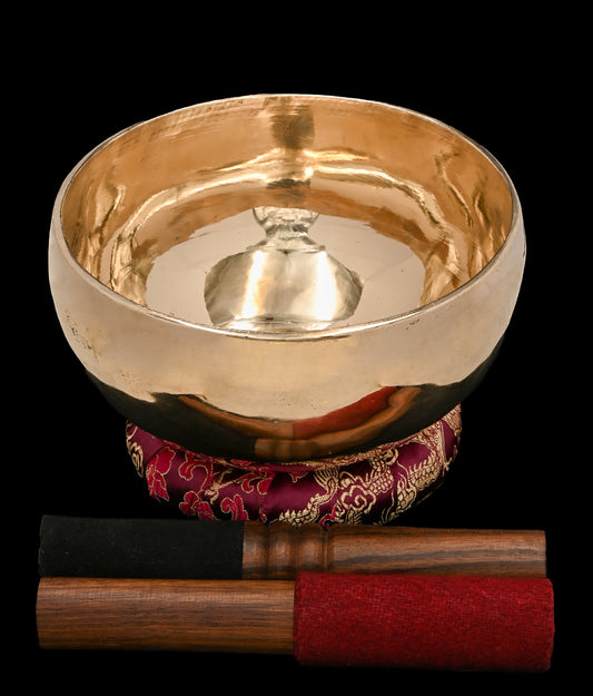Dawa-series Singing Bowl C 260Hz 6 1/2" N15927