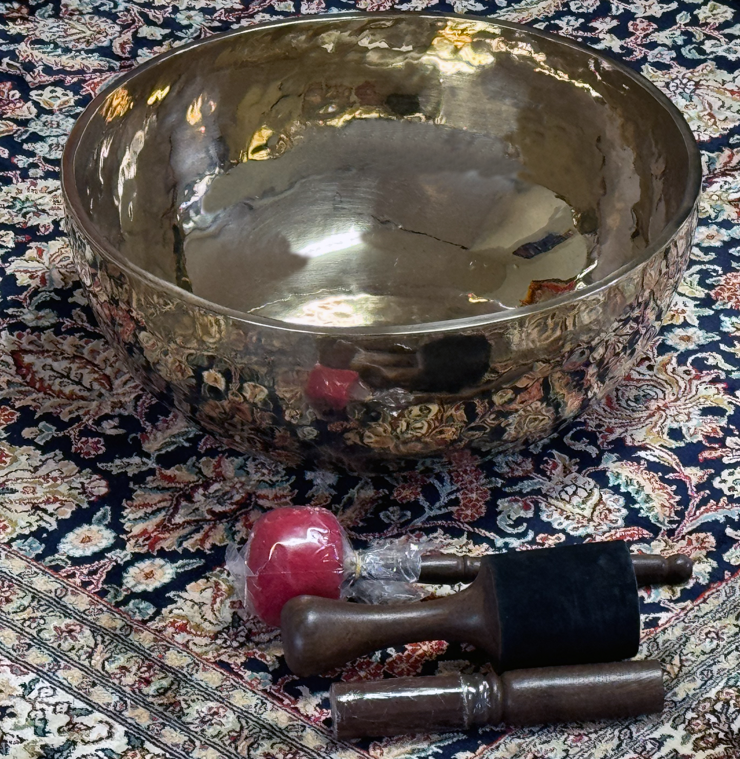 New Large Singing Bowl (Jambati) - D2 72Hz 17.25" - N15955