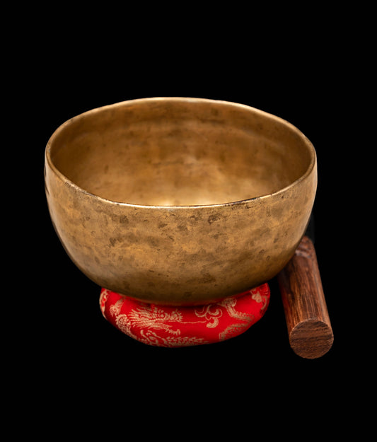 Antique Cup Thadobati Singing Bowl F#4 360Hz 5" A16065