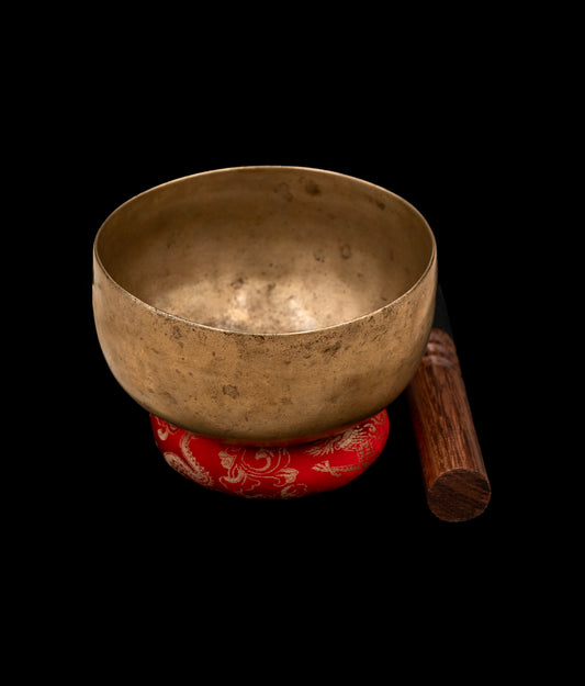 Antique Cup Thadobati Singing Bowl F4 354Hz 4.25" A16066