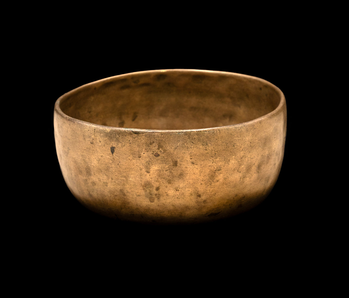 Antique Thadobati Singing Bowl A3 225Hz 7 1/4" A16081