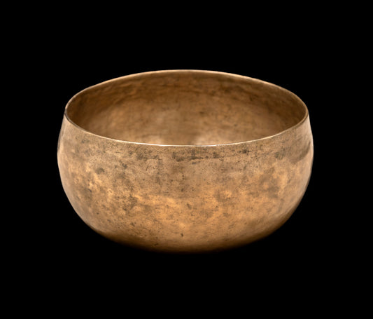 Antique Cobrebati Singing Bowl D#3 152Hz 7" A16087