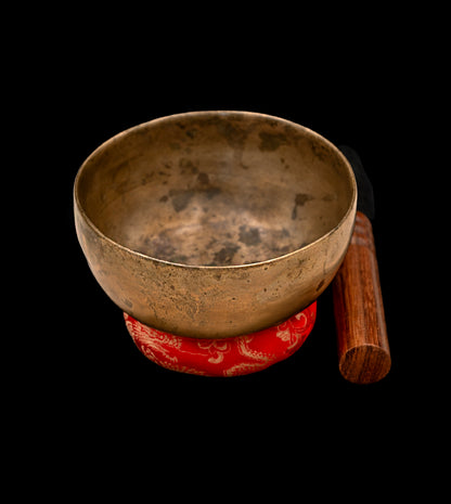 Antique Cup Thadobati Singing Bowl A4 440Hz (Near Concert Pitch) 4.5" A16088