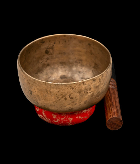Antique Cup Thadobati Singing Bowl F#4 362Hz 4.5" A16093