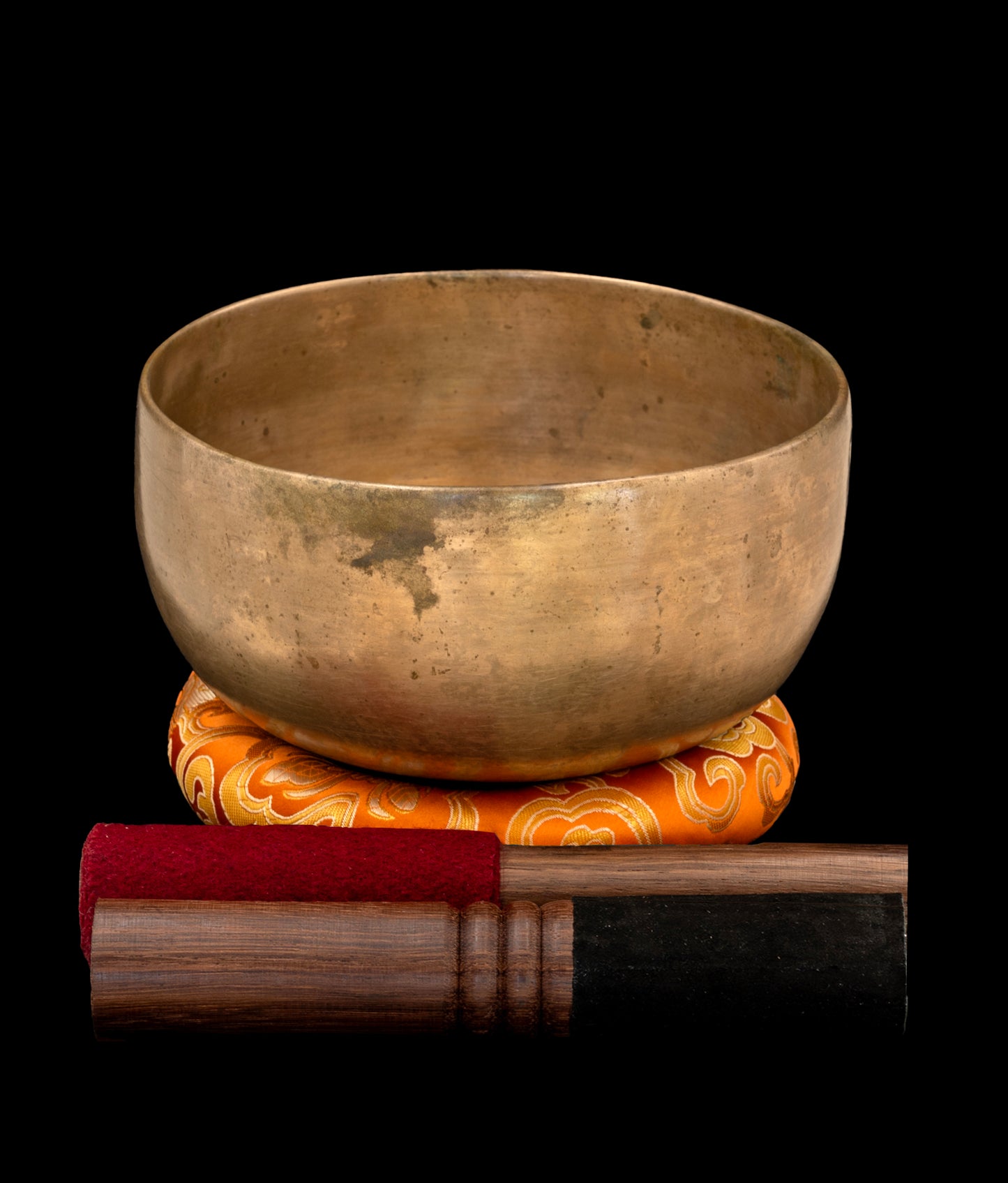 Antique Thadobati Singing Bowl F# 180Hz 7 1/4" A16095