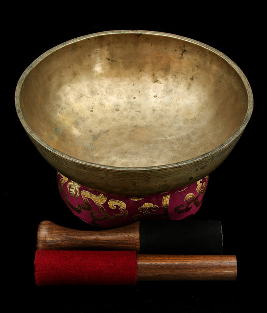 Antique Manipuri Singing Bowl  C3 131Hz (Near Concert Pitch) 9 7/8" A16130