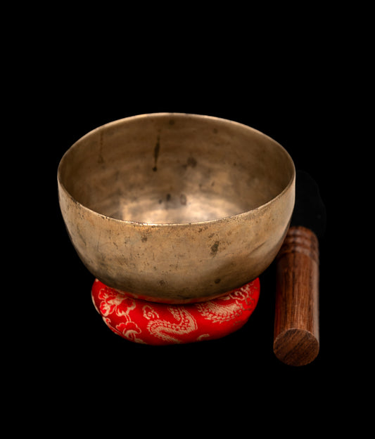 Antique Cup Thadobati Singing Bowl A4 435Hz 4.25" A16171