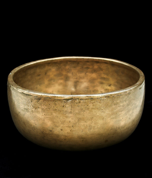 Antique Void Singing Bowl  E4 325Hz 7 3/4" A16180