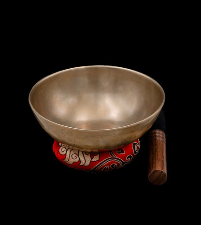 Antique Manipuri Singing Bowl A4 220Hz 6" A16285
