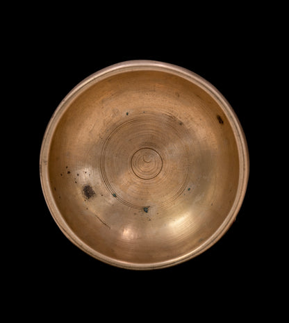 Antique Void Singing Bowl F#5 725Hz 4 1/2" A16287