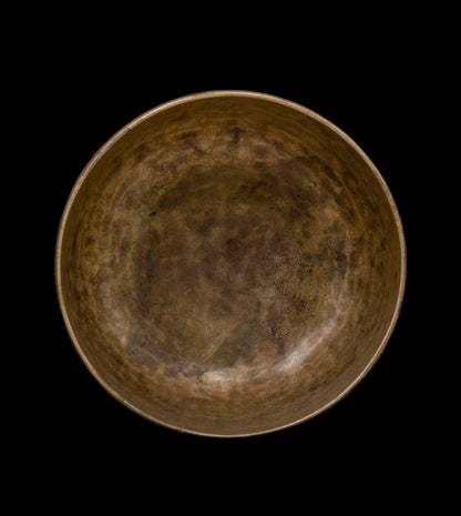 Antique Thadobati Singing Bowl F3 173Hz 7" A16293