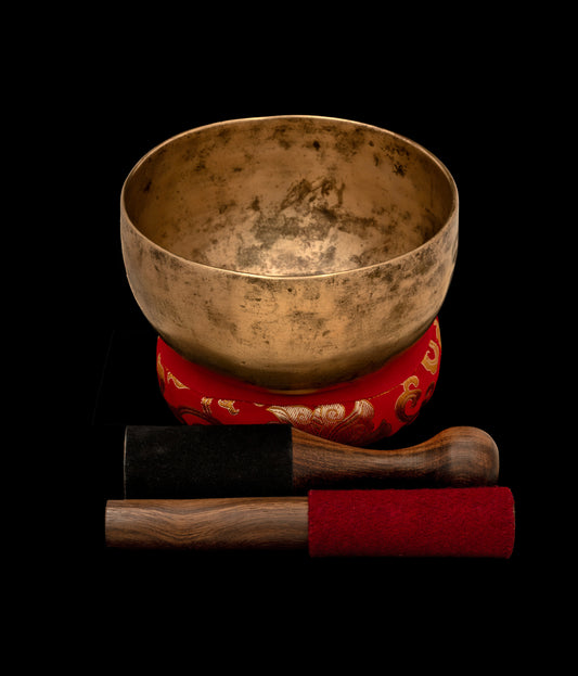 Antique Thadobati Singing Bowl G3 194Hz (NCP) 6 3/4" A16530